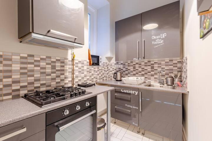 For Rent In Centre